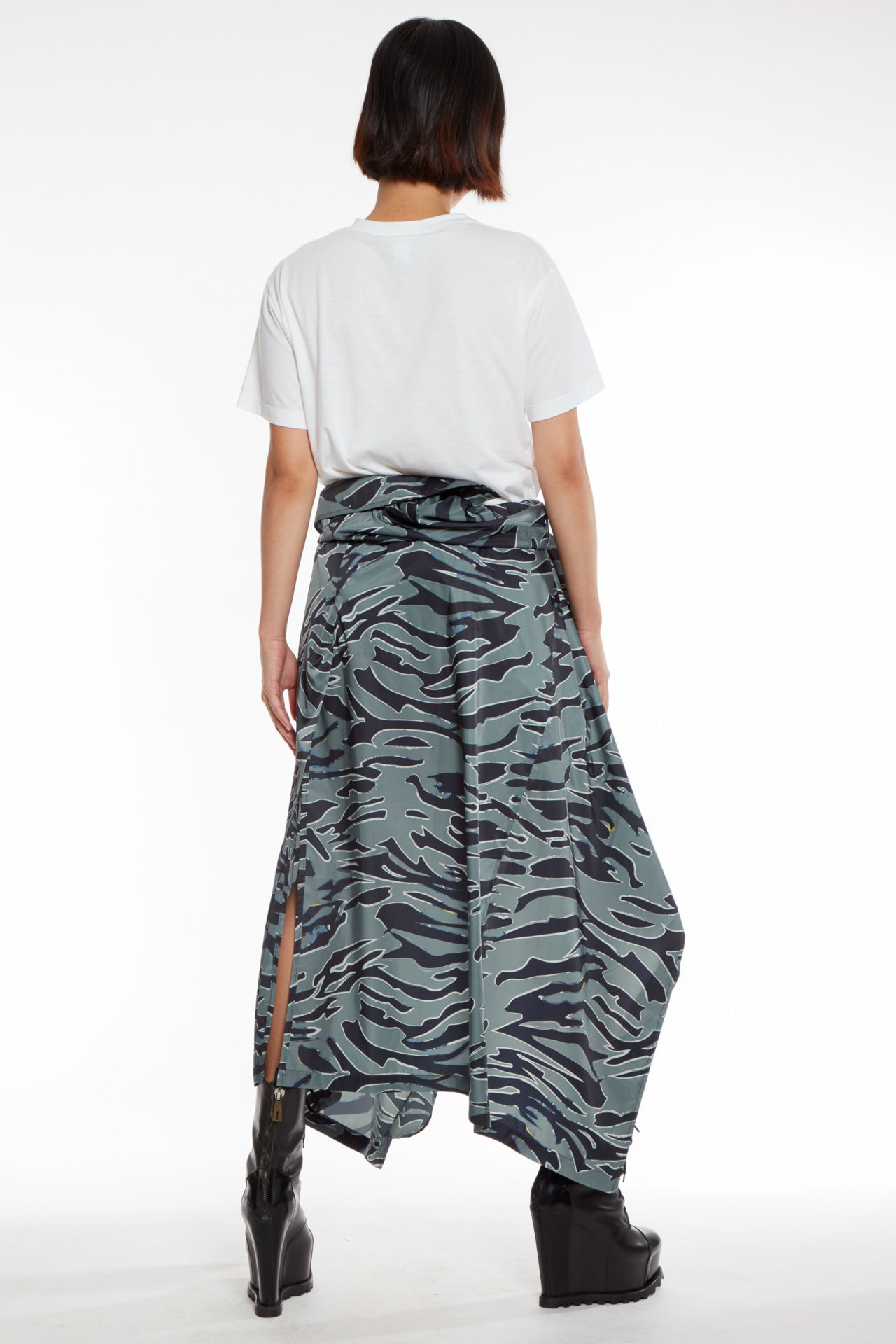 AW20-TShirt-white-2