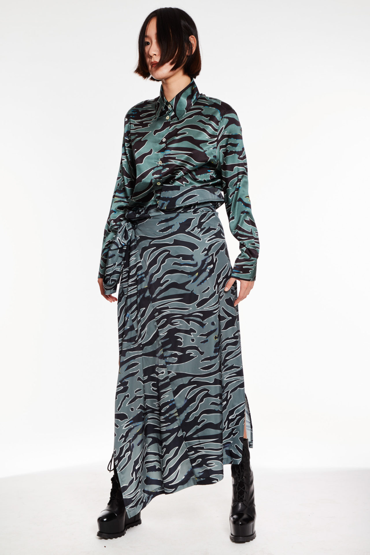 AW20-classicshirt-silk-zebra-1