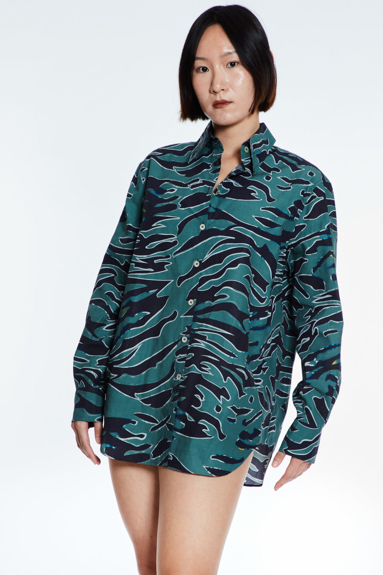 AW20-classicshirt-zebra-3