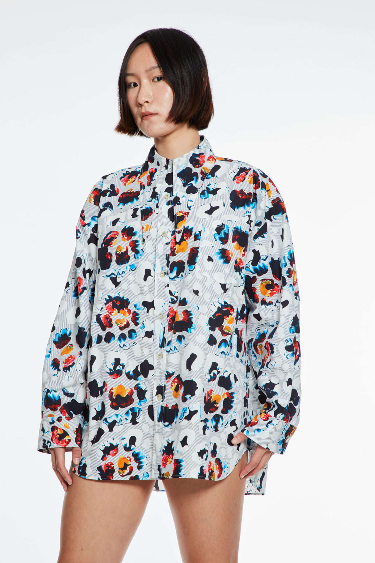 AW20-collarshirt-leobluered-3