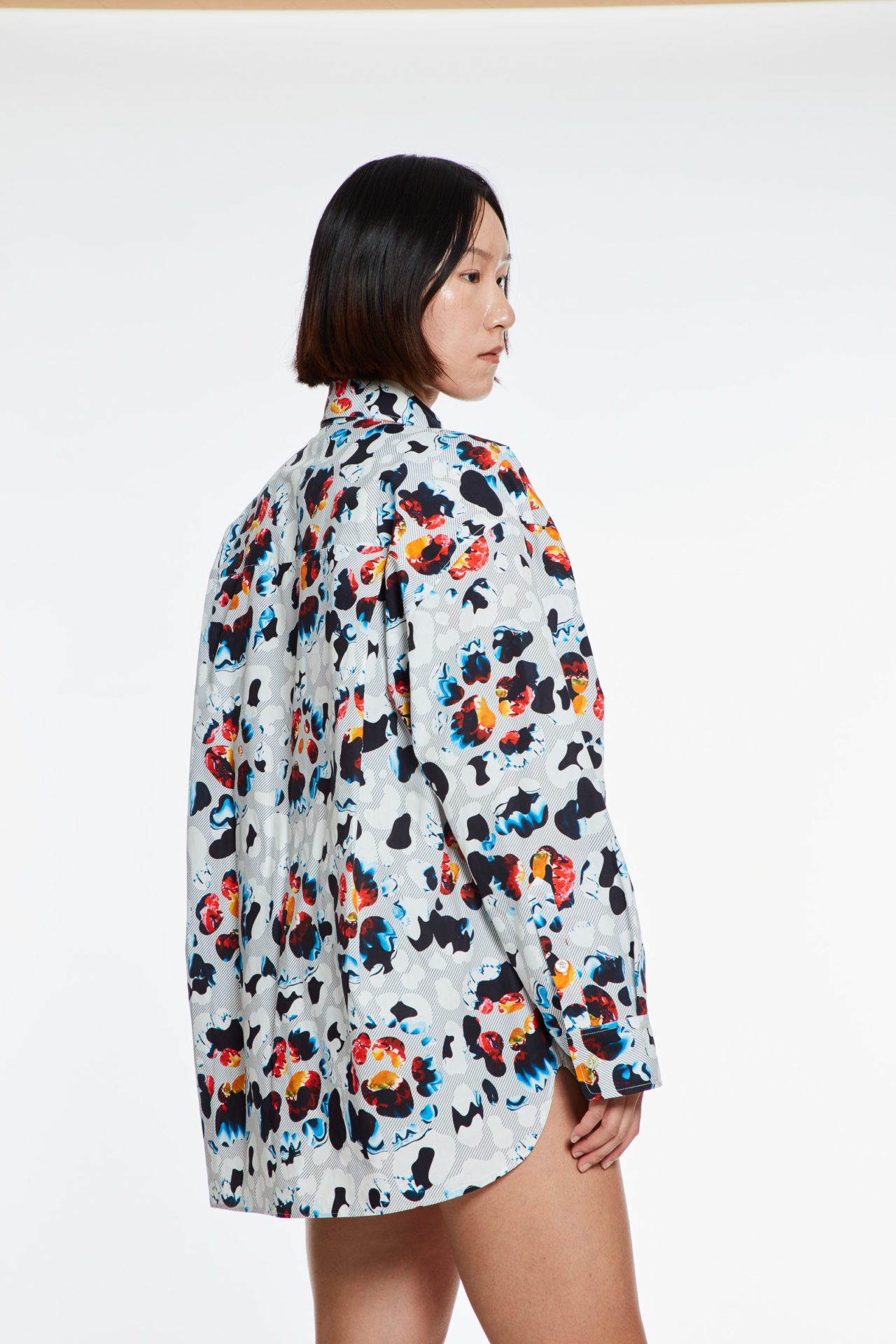 AW20-collarshirt-leobluered-4