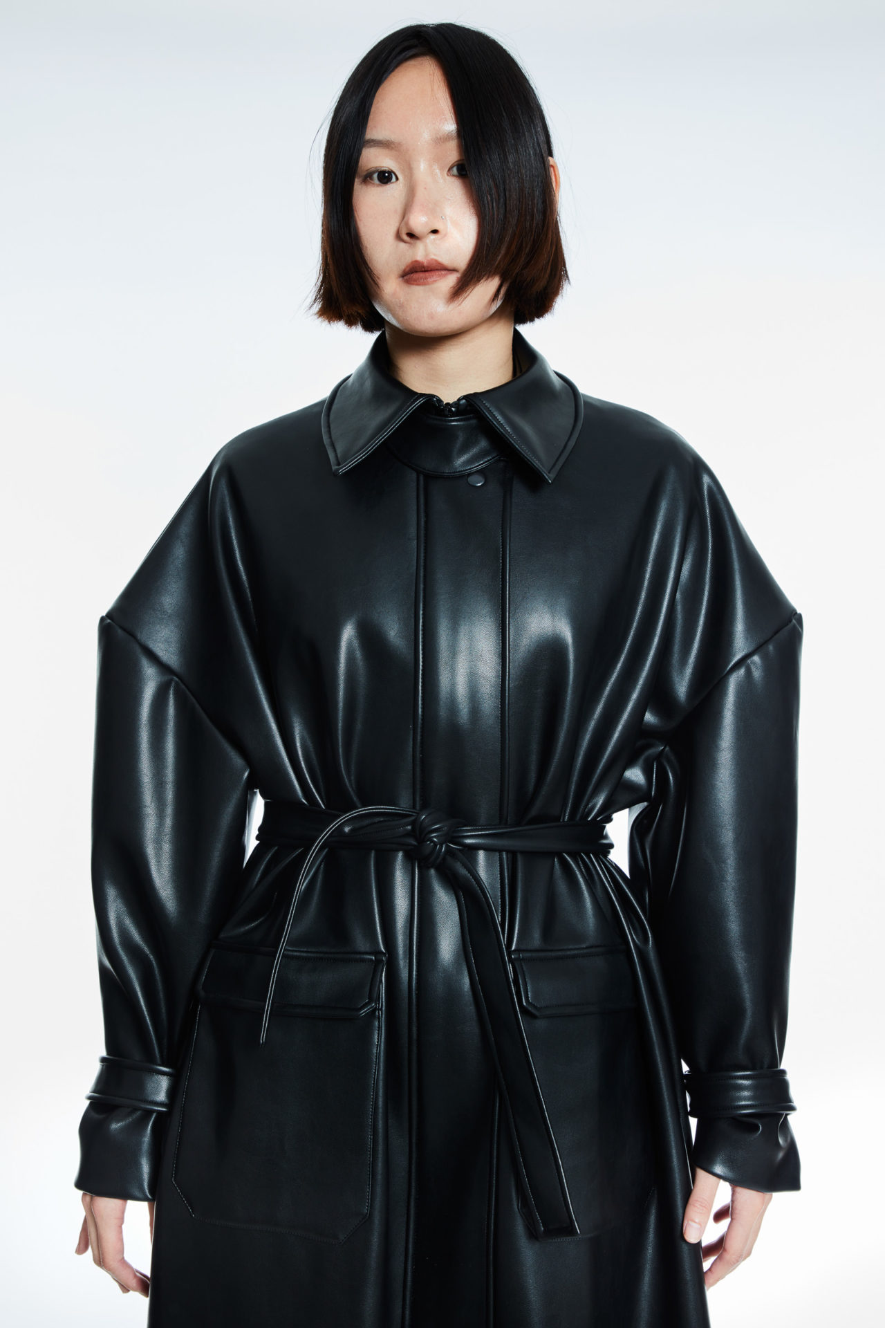 AW20-oversizedcoat-leather-3