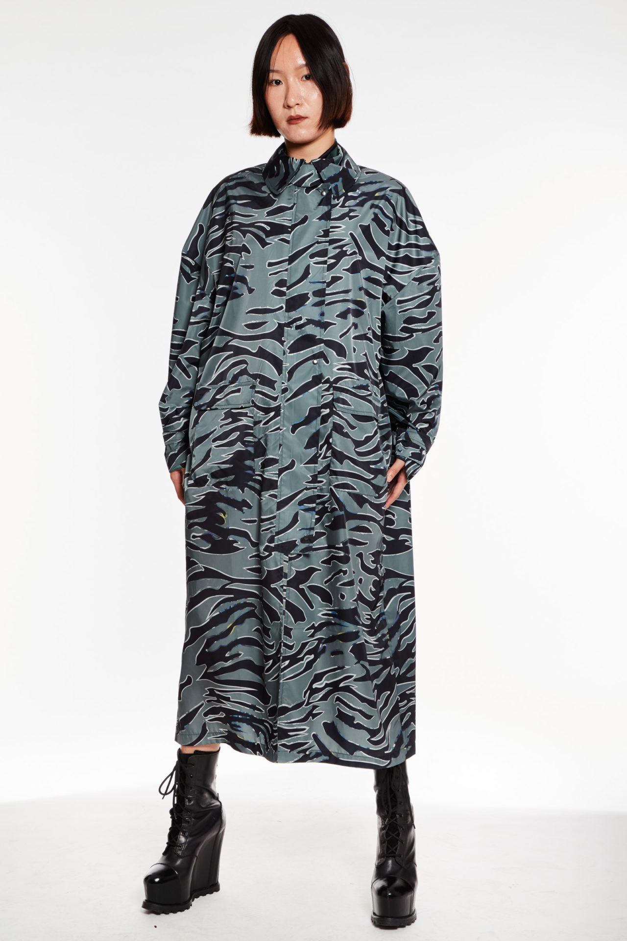 AW20-oversizedcoat-zebra-3