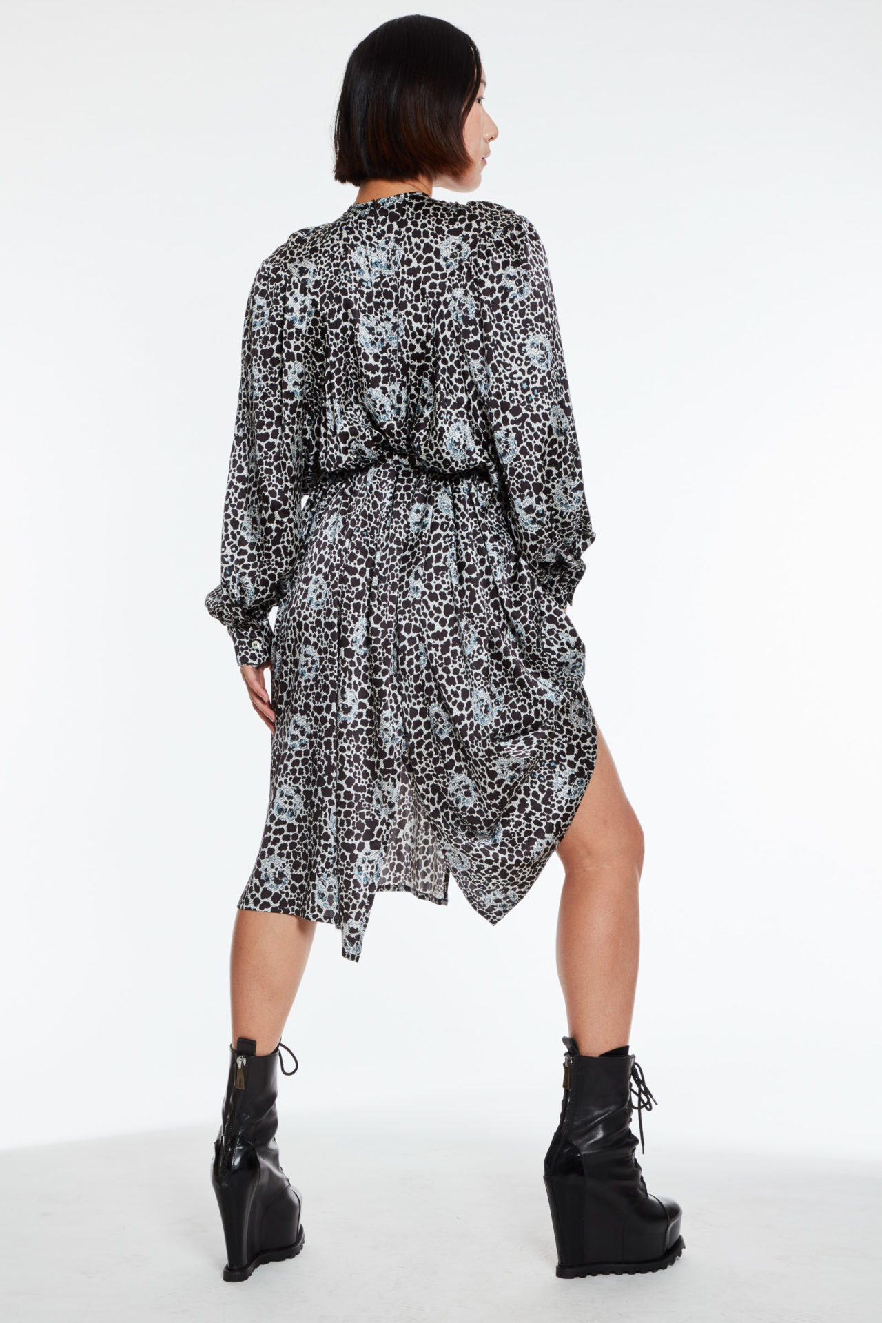 AW20-puffydress-leogrey-2