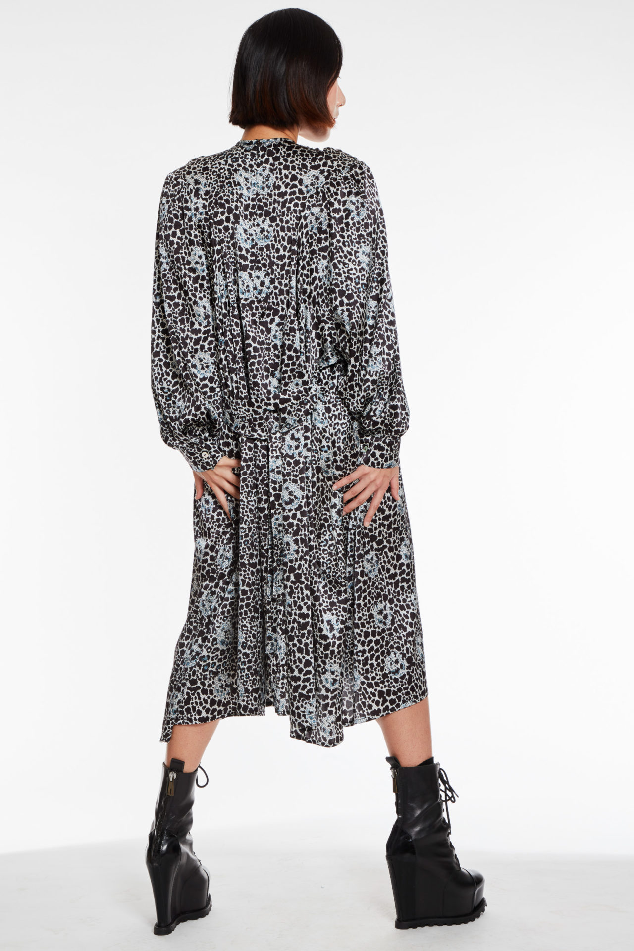 AW20-puffydress-leogrey-4
