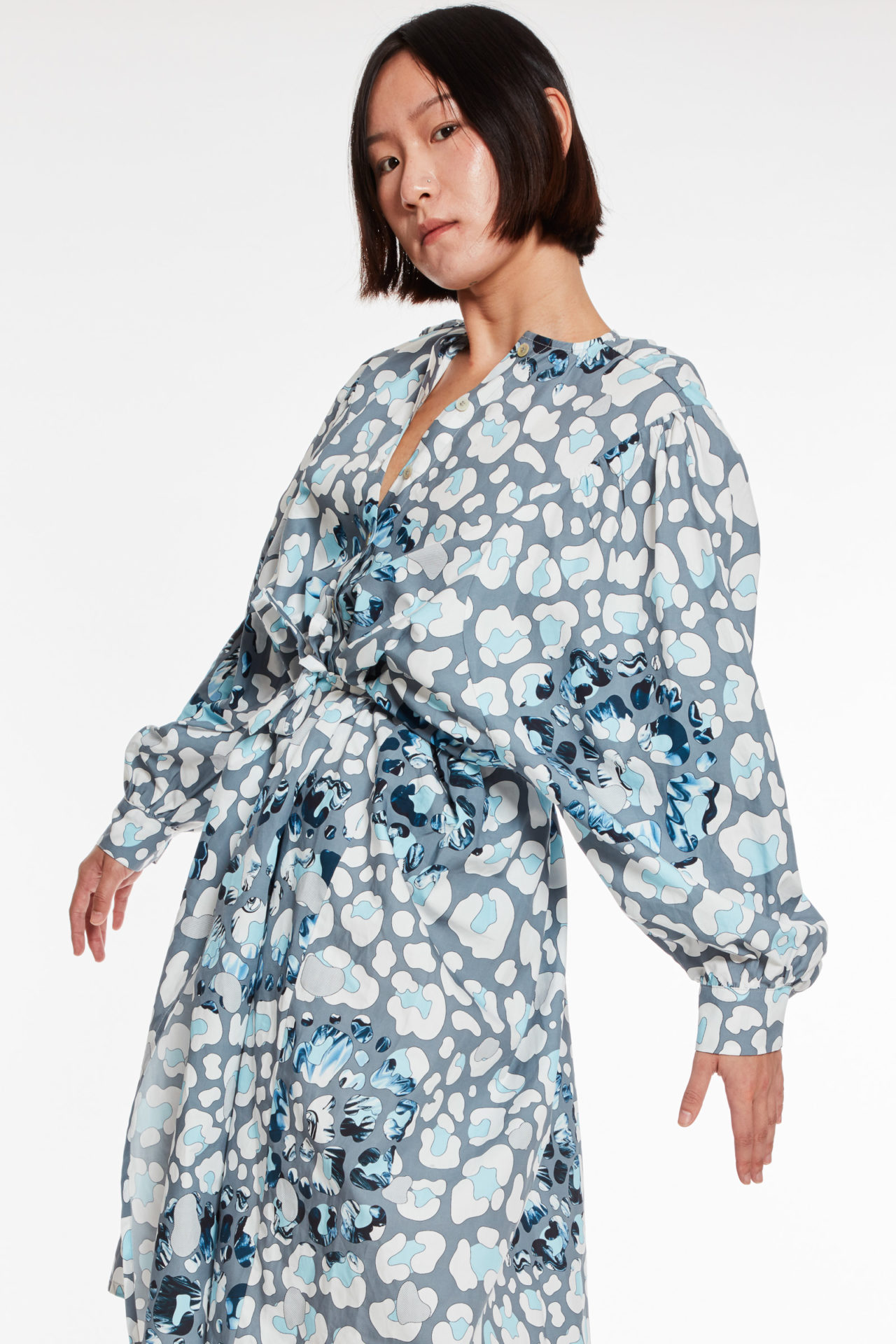 AW20-puffydress-leolightblue-cotton-3