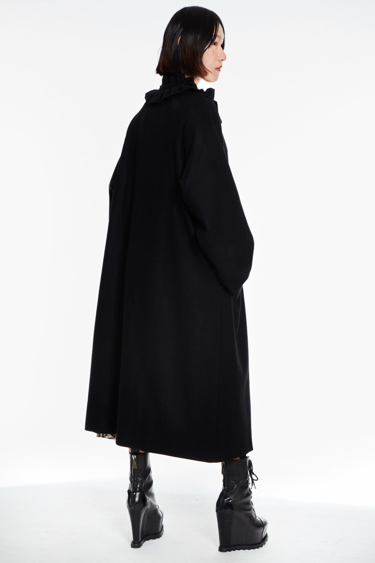 AW20-ruffledcoat-loden-6